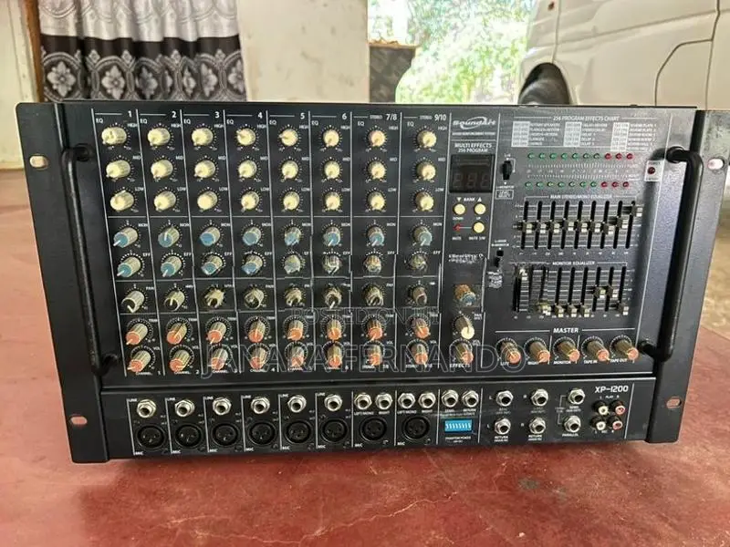 Powered Mixer