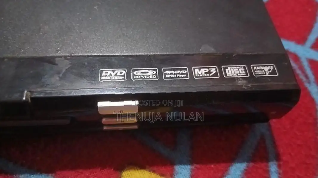 Den-B DVD Player