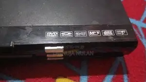 Den-B DVD Player