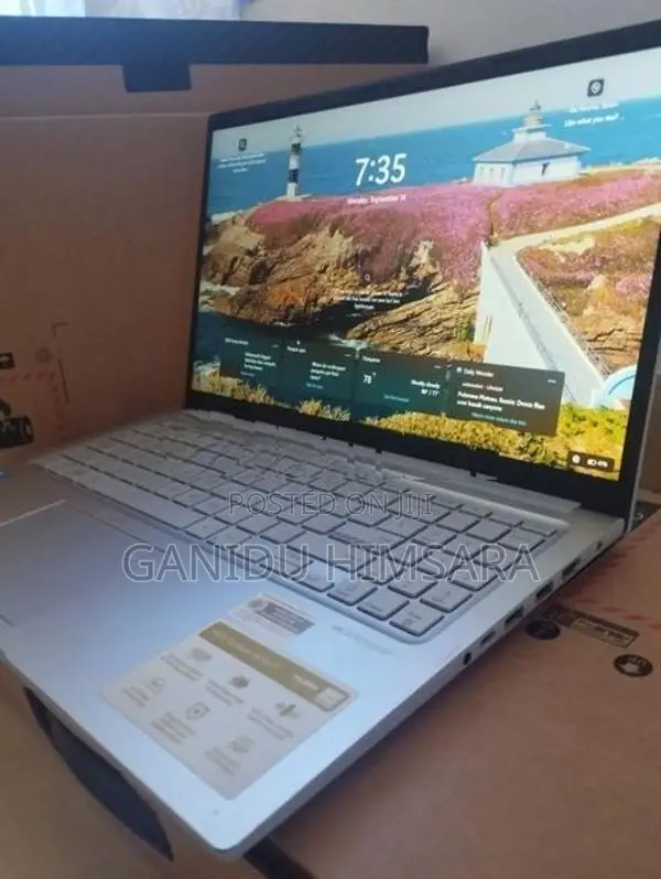 ASUS VivoBook i3(13th Gen)