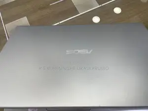 Asus AMD RYZEn 3-3250u