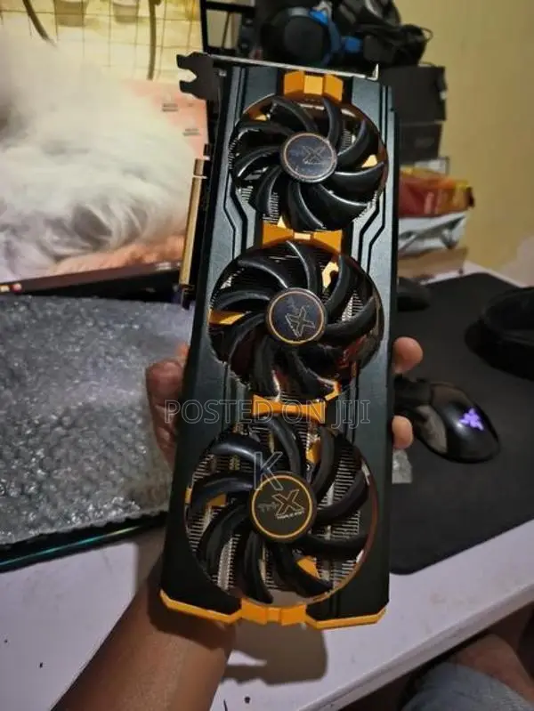 Sapphire R9 290 4GB VGA Card