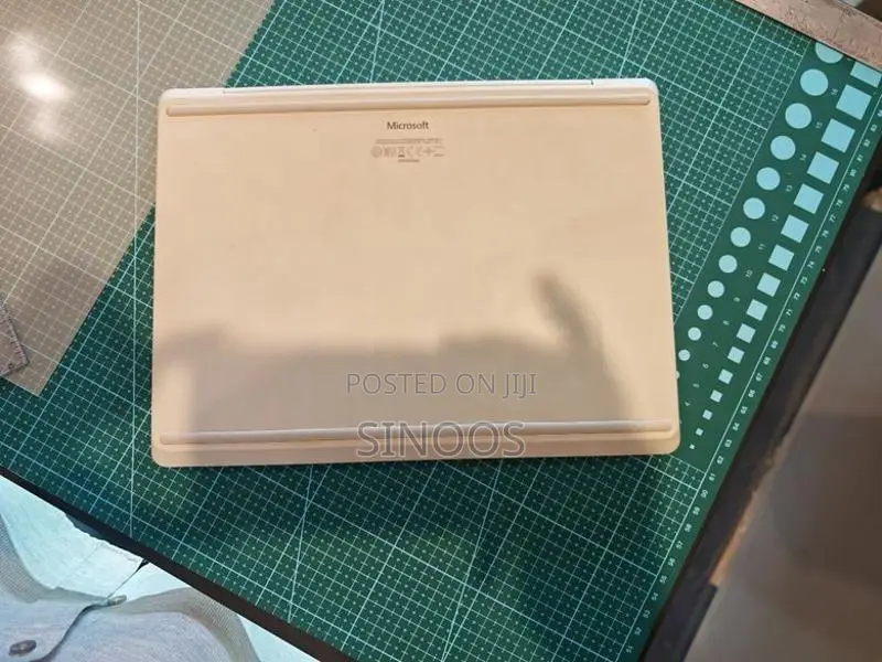 Microsoft Surface Laptop Go (12.4-Inch)