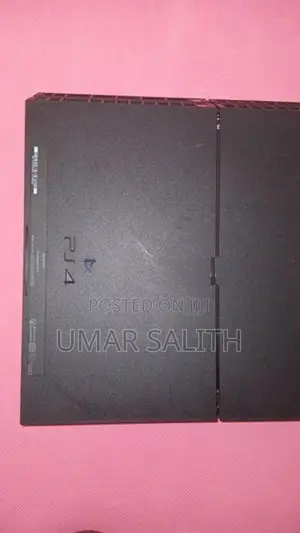 Sony PS4 Standard Edition