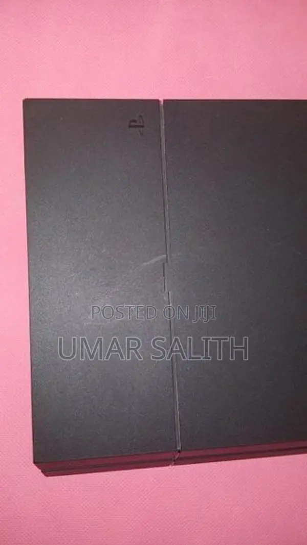 Sony PS4 Standard Edition
