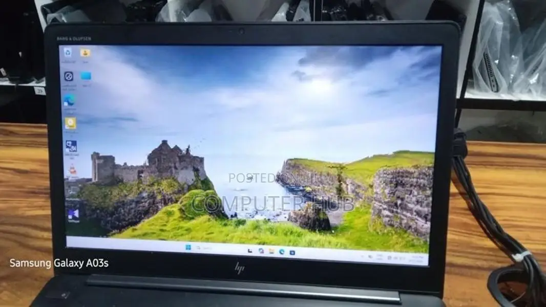 i7 7th GEN HP ZBook Studio G4 8GB RAM 256GB NVME SSD