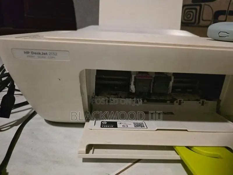 HP- Deskjet 2132