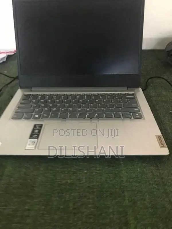 Lenovo Ideapad 3 i5 10th Gen 512 SSD