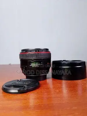 Canon EF 50mm F/1.2Lens