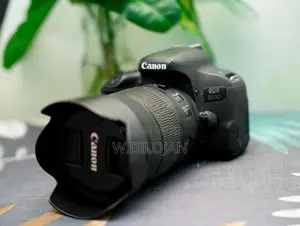 Canon 800D