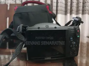 Canon PowerShot SX430 IS Digital Camera + Bag