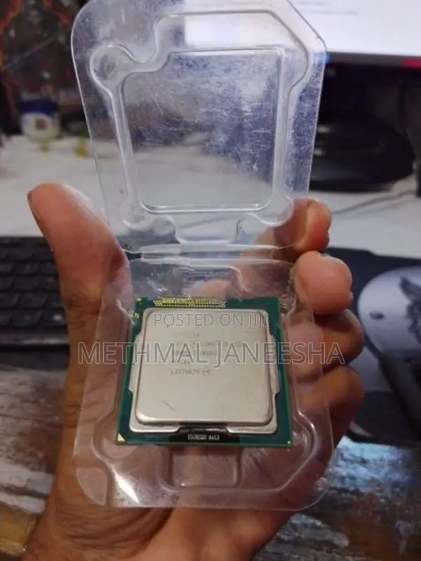Intel Core i3-3220 3.30GHz Processor