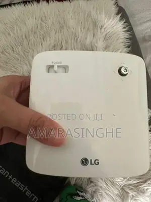 Projector LG PH150G LED CineBeam with Embedded Battery