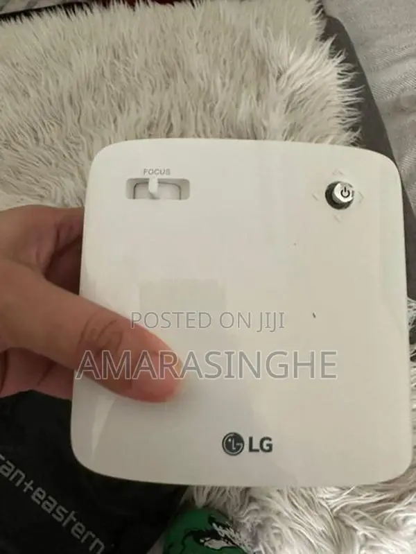 Projector LG PH150G LED CineBeam with Embedded Battery