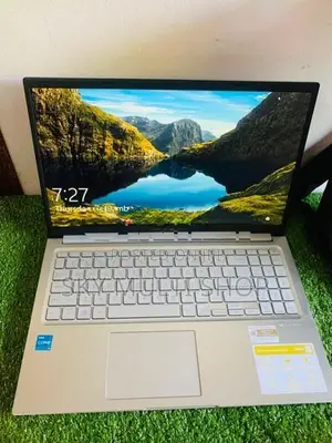 ASUS Vivobook 15