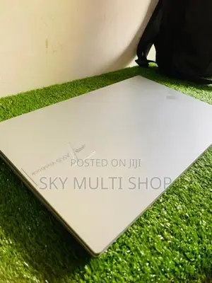ASUS Vivobook 15