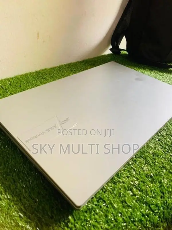 ASUS Vivobook 15