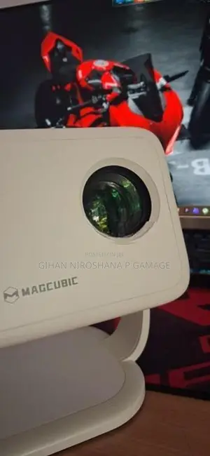 Magcubic L018 Projector