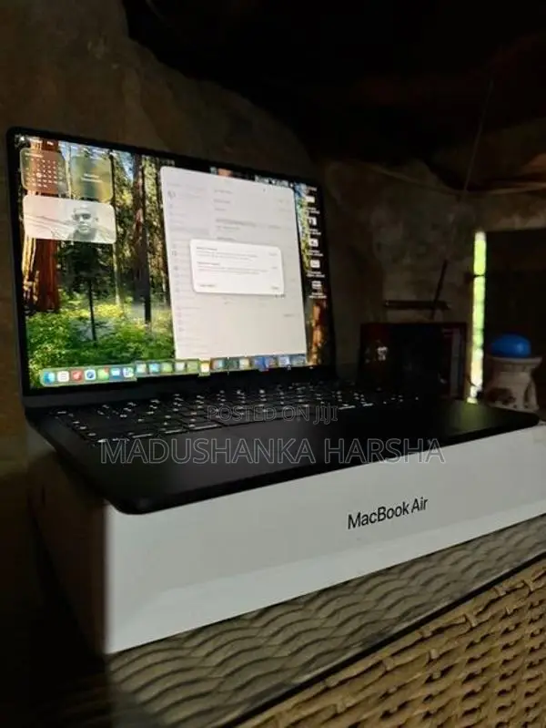Apple MacBook Air M5