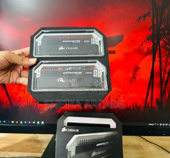 CORSAIR DDR4 / 16GB (8GBx2) RAM KIT