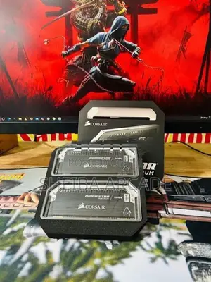 CORSAIR DDR4 / 16GB (8GBx2) RAM KIT