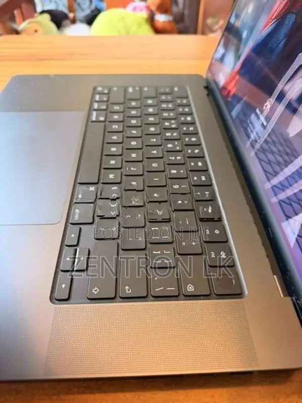 Apple MacBook Pro M3 16 Inch