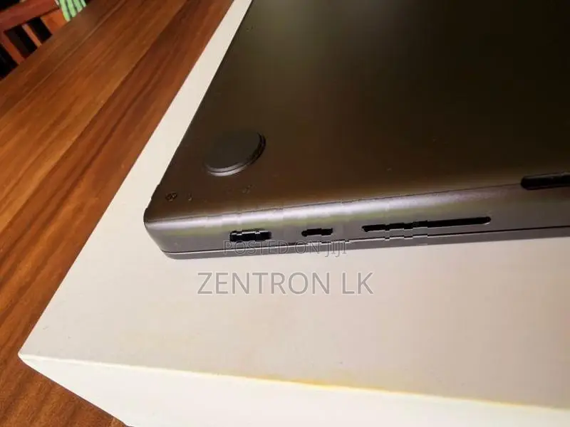 Apple MacBook Pro M3 16 Inch