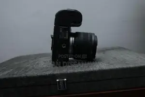 Canon EOS R Camera