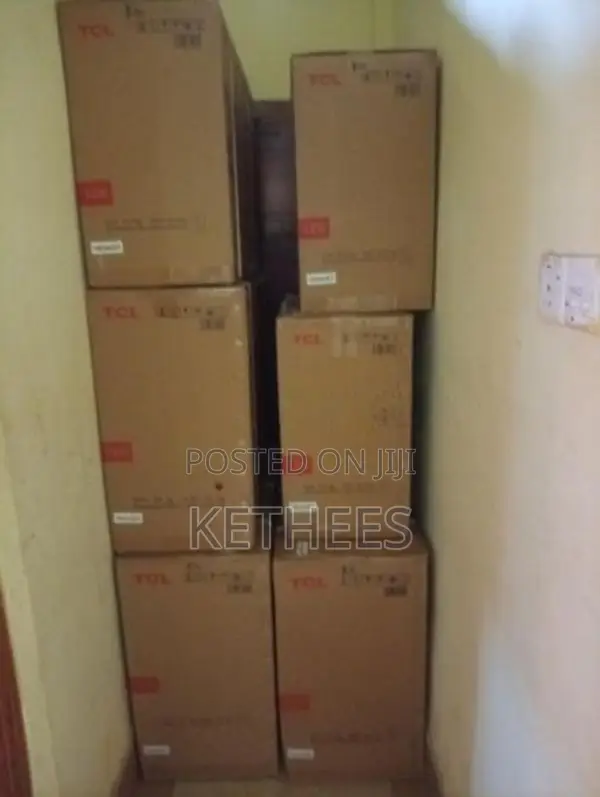 1200BTU TCL Non Inverter Ac