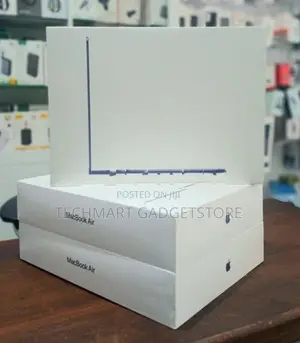 Apple Macbook Air M5 13' 16/512 Midnight