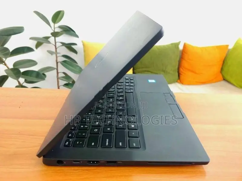 DELL I7 8 GEN 8GB RAM 256GB SSD