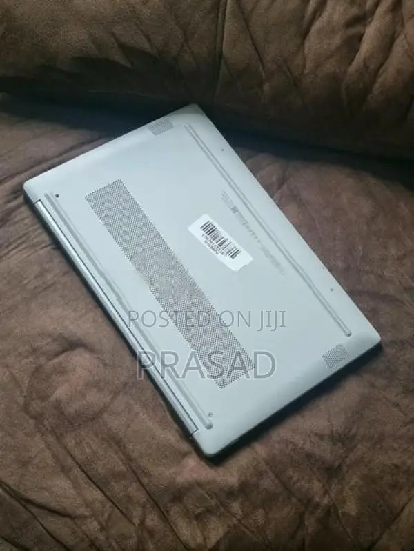HP 15-Fc Laptop Ryzen 5 7520U 8GB DDR5 15.6" FHD Radeon Graphics