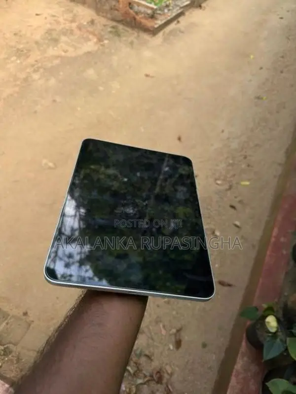 Apple IPad A16 (Used)