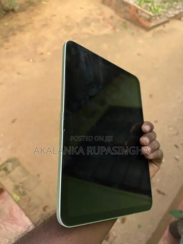 Apple IPad A16 (Used)