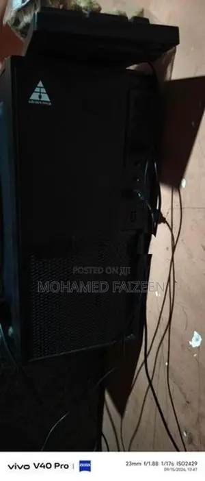 Samsung i3 500 GB Hard 4GB RAM