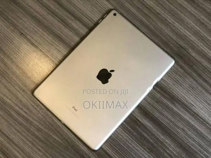 Apple iPad 5th Generation (Used)