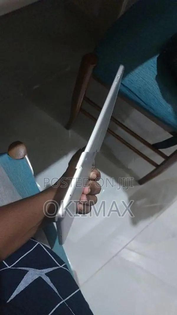 Apple iPad 5th Generation (Used)