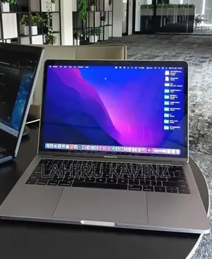 Apple MacBook i5