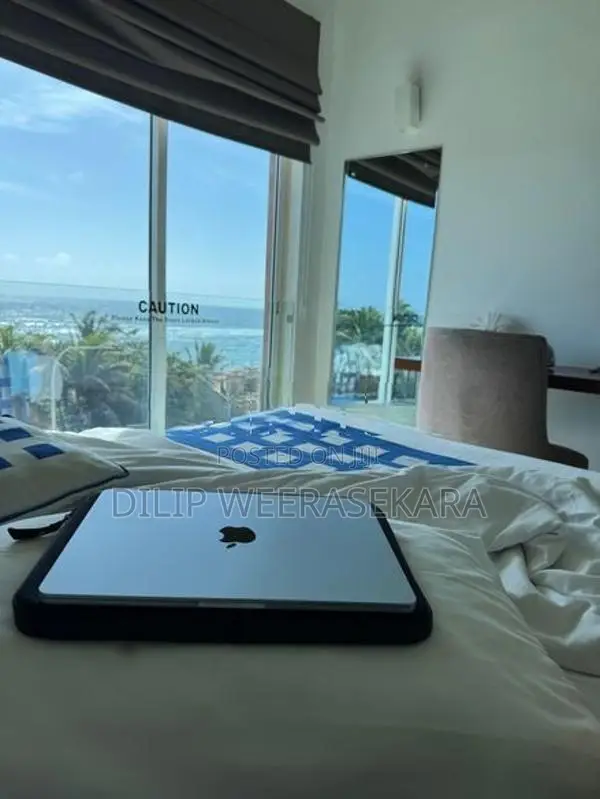 MacBook Air 13 In Sky Blue 256GB 16GB RAM