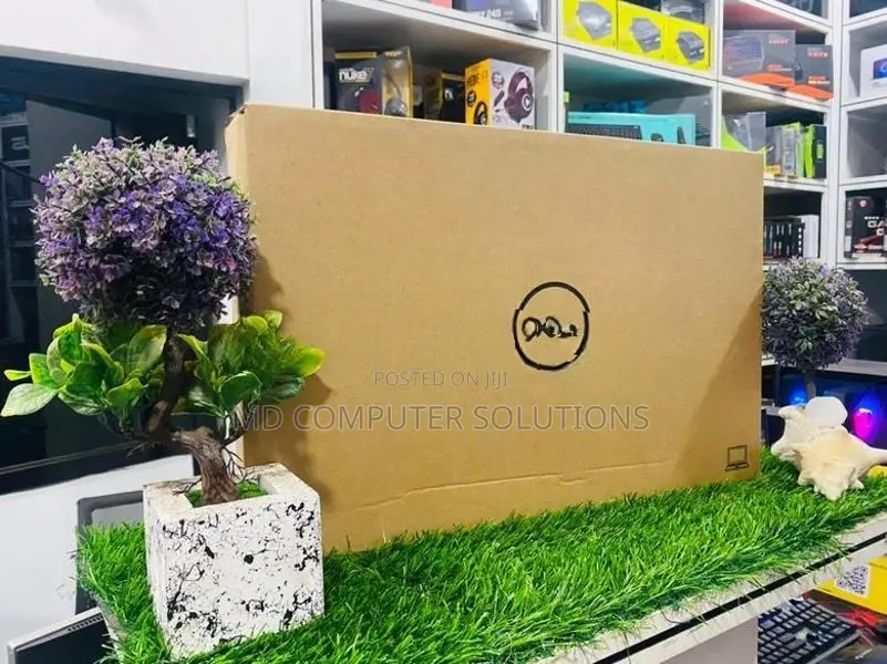 Dell Lap 15 DC15250 Core I5 13TH GEN ( 1334U ) 8GB RAM / 512GB NVME SS