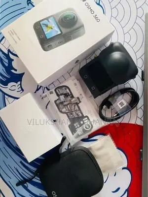 DJI Osmo 360 Standard Combo