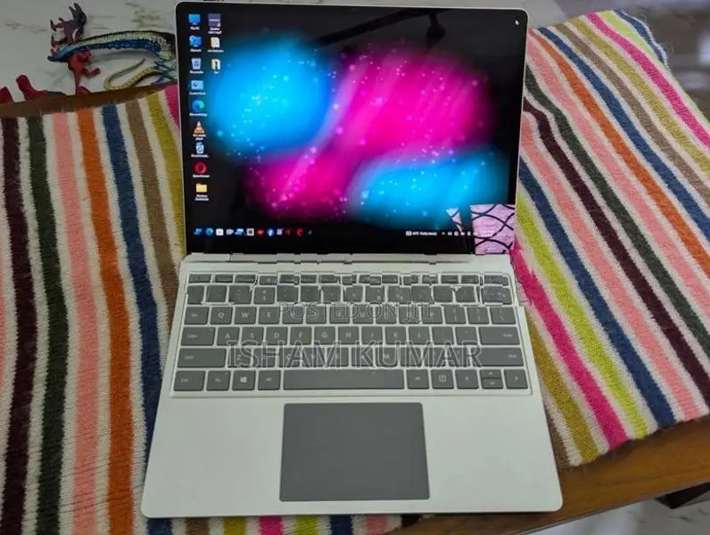 Microsoft Surface Laptop Go