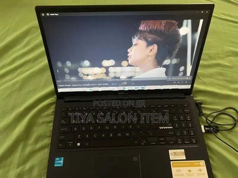 ASUS Vivobook 15