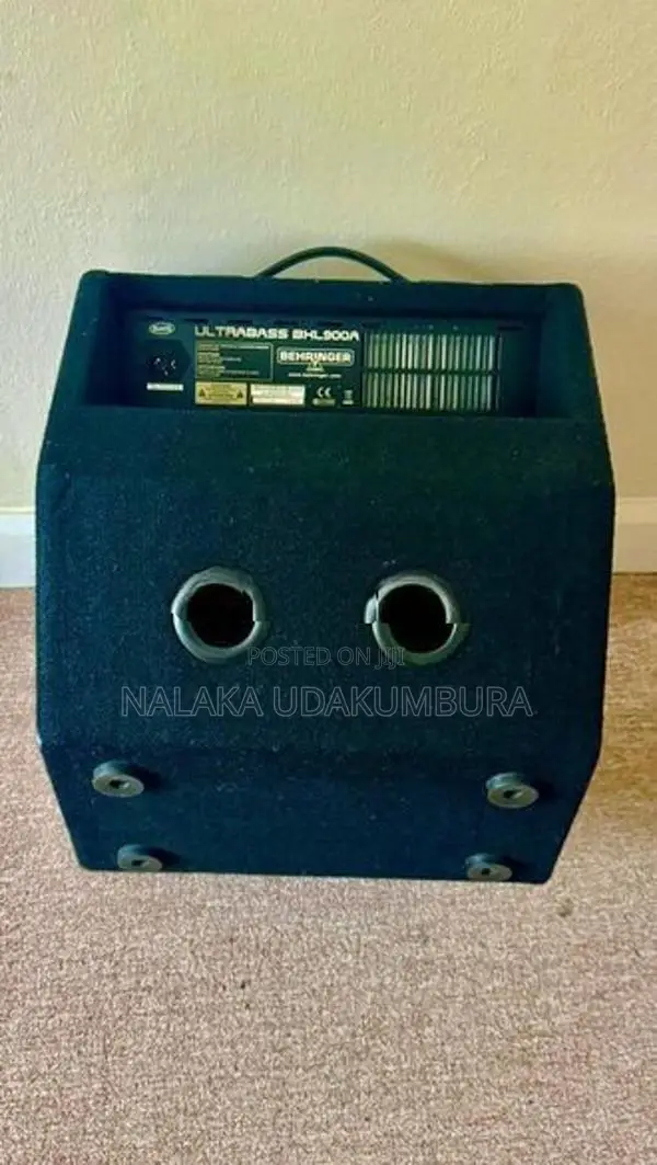 Behringer Ultra Sound Backing Amp