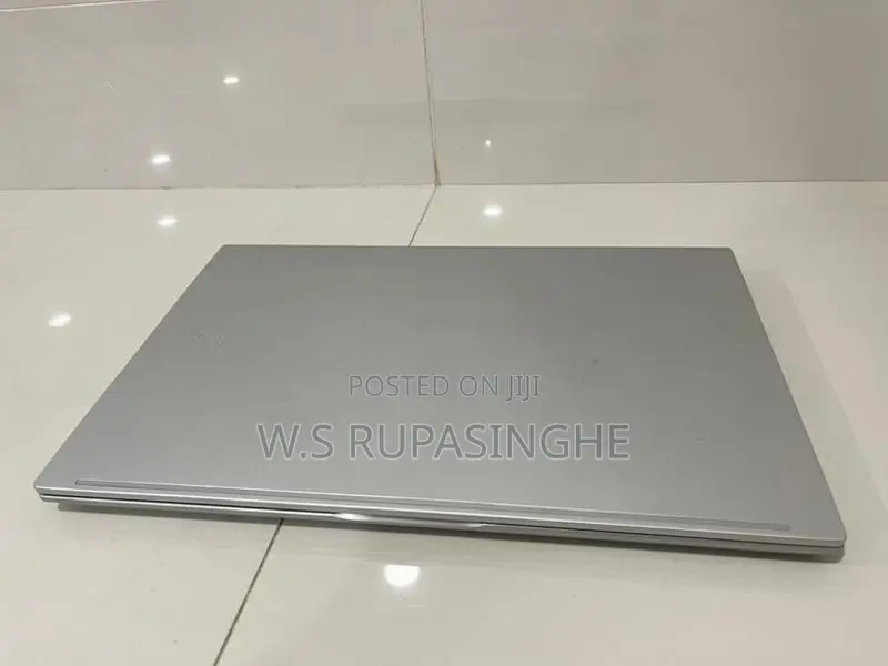 Asus Vivobook AMD Ryzen 5 Laptop