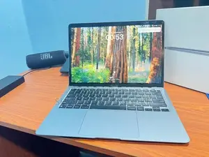 MacBook Air M1 2020 8GB RAM 256GB SSD