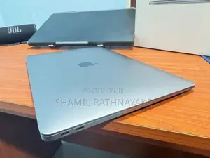 MacBook Air M1 2020 8GB RAM 256GB SSD
