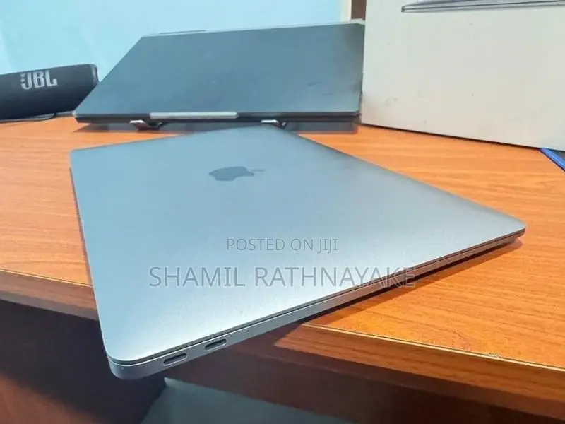 MacBook Air M1 2020 8GB RAM 256GB SSD