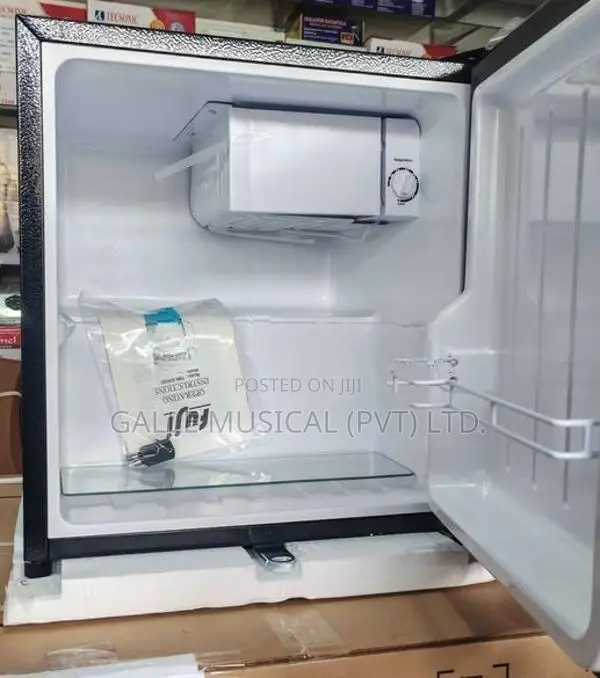 FUJI Mini Bar Refrigerator [39L] FMR-3939D