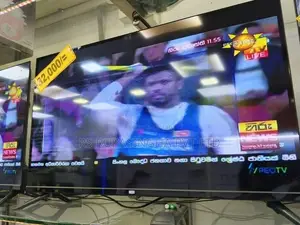 Unic 32" LED TV